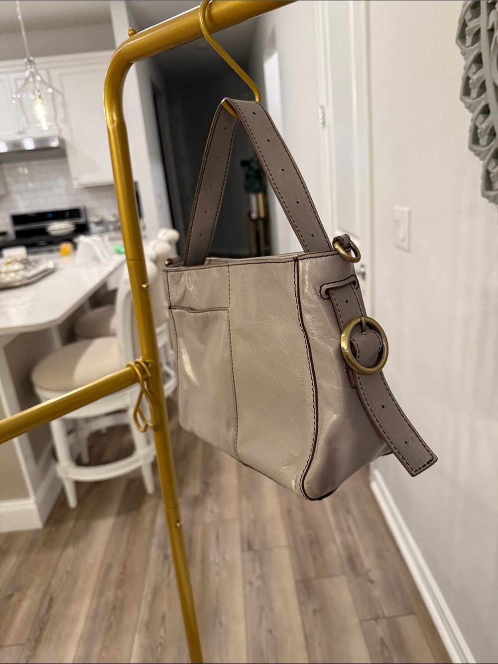 Hobo brand Classic Taupe Leather Shoulder Bag - Women - Picture 3 of 12